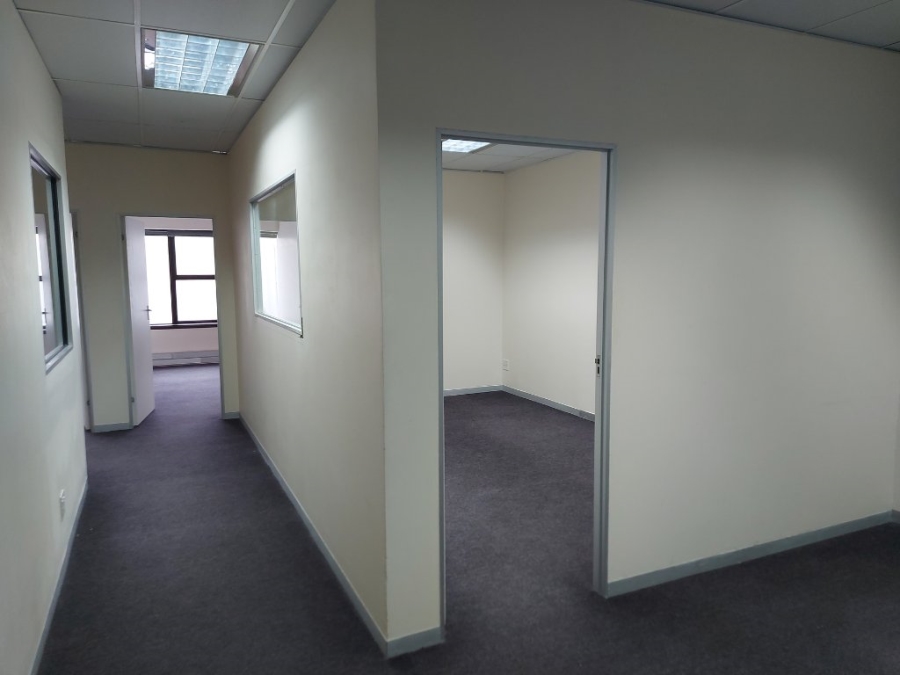 To Let commercial Property for Rent in Rondebosch Western Cape